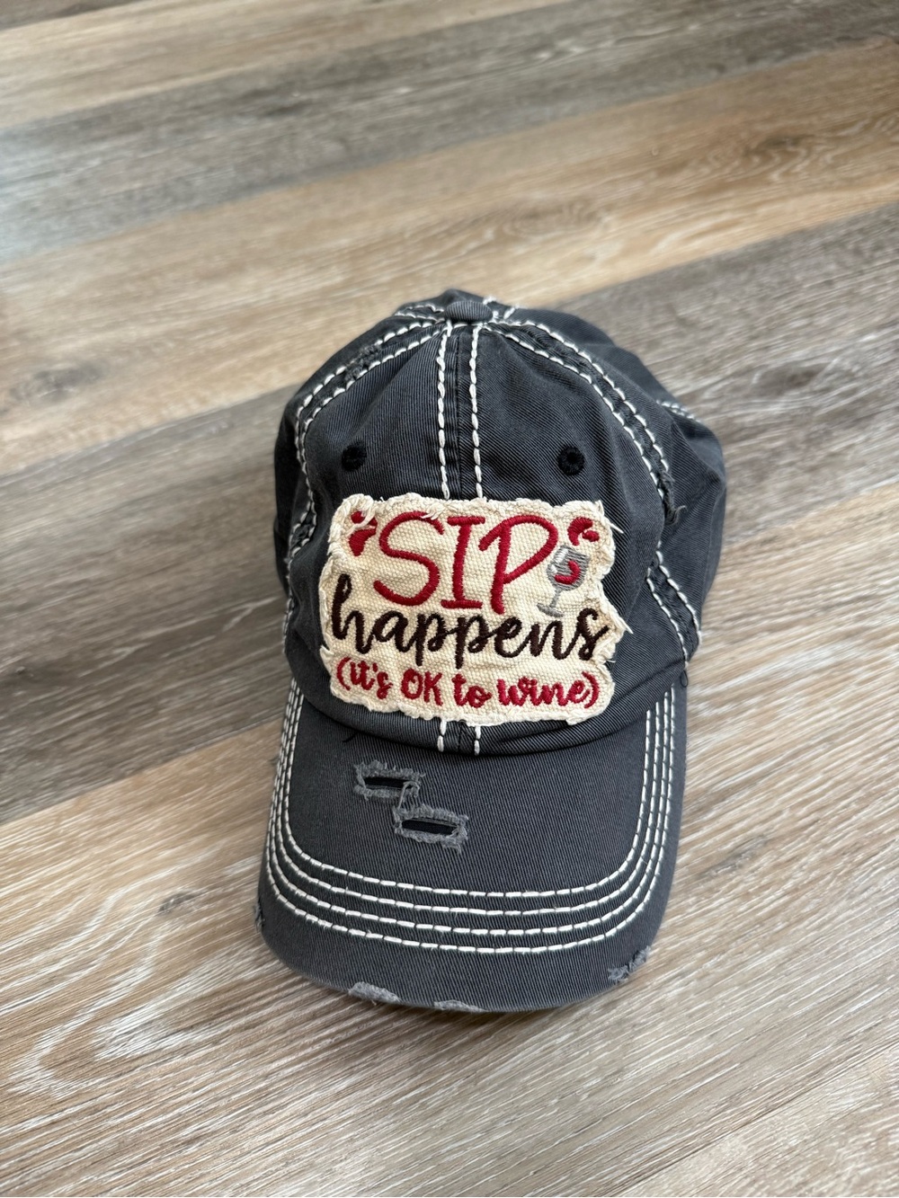 KBETHOS Black Baseball Cap with Embroidered 'Sip Happens' Patch